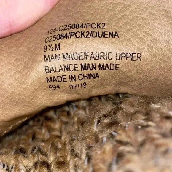 Women’s Cliffs by White Mountain Boots - Picture 5 of 5